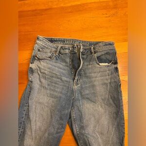American Eagle mom jean size 8